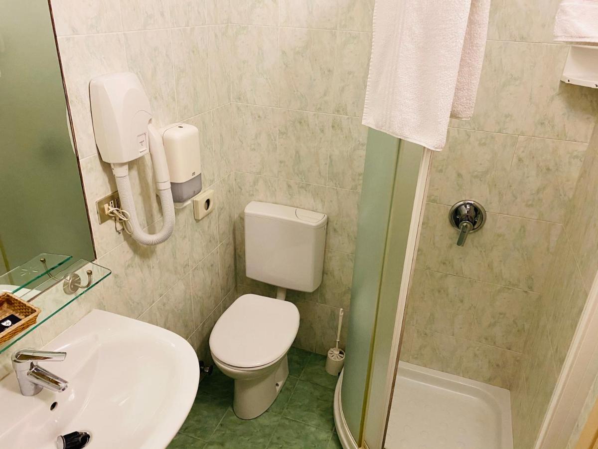 Hotel Ferrucci トリノ エクステリア 写真