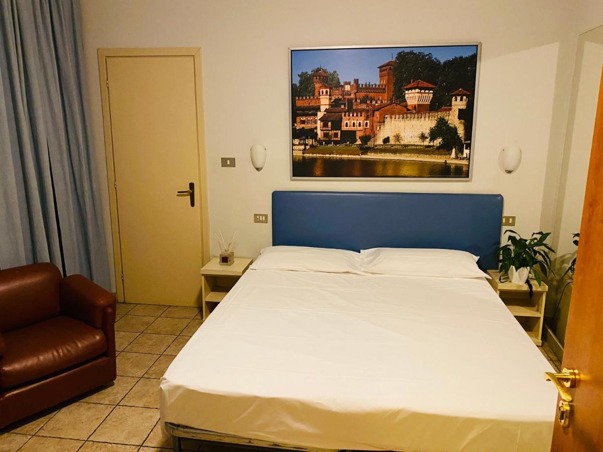 Hotel Ferrucci トリノ エクステリア 写真
