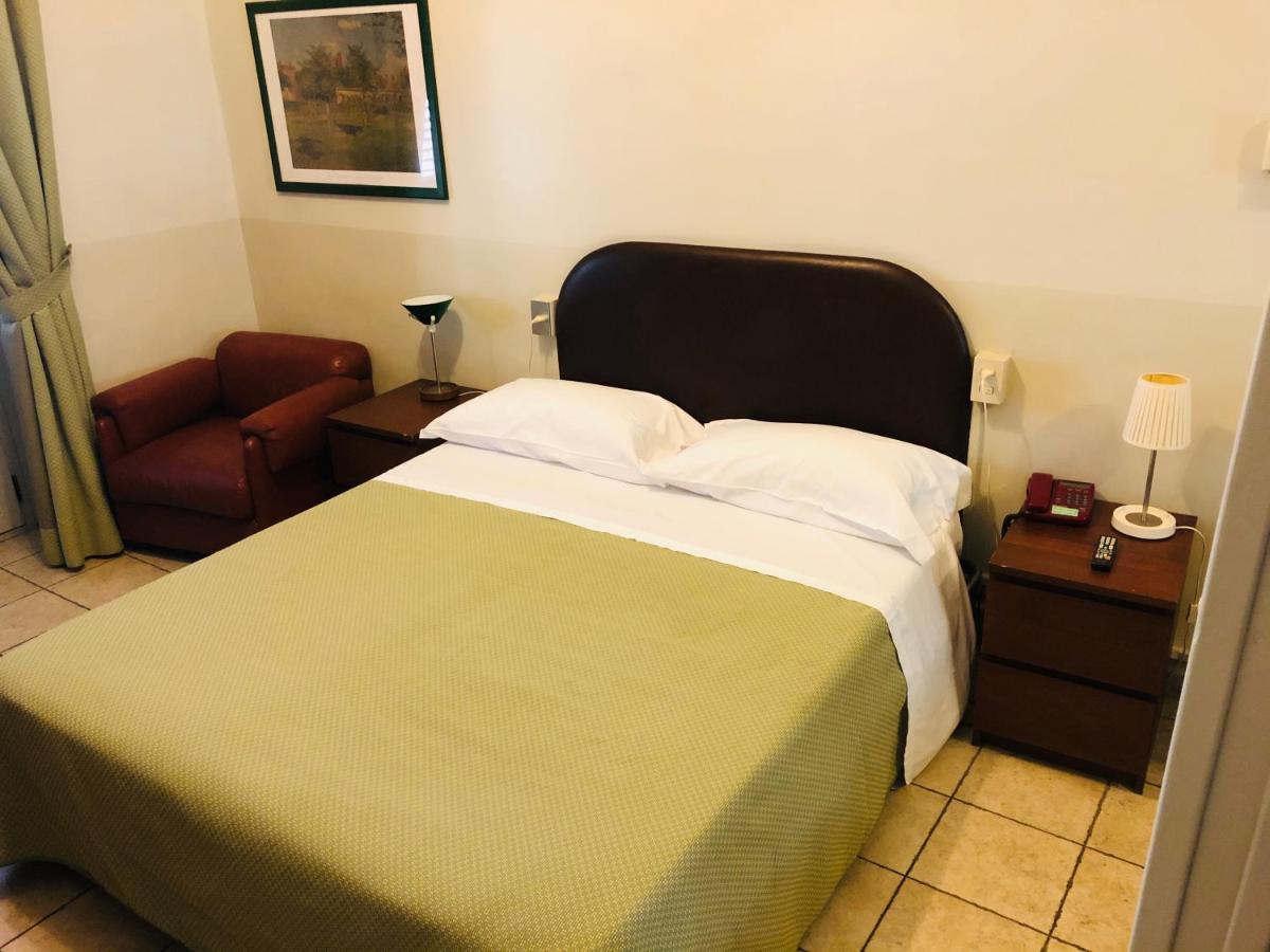 Hotel Ferrucci トリノ エクステリア 写真