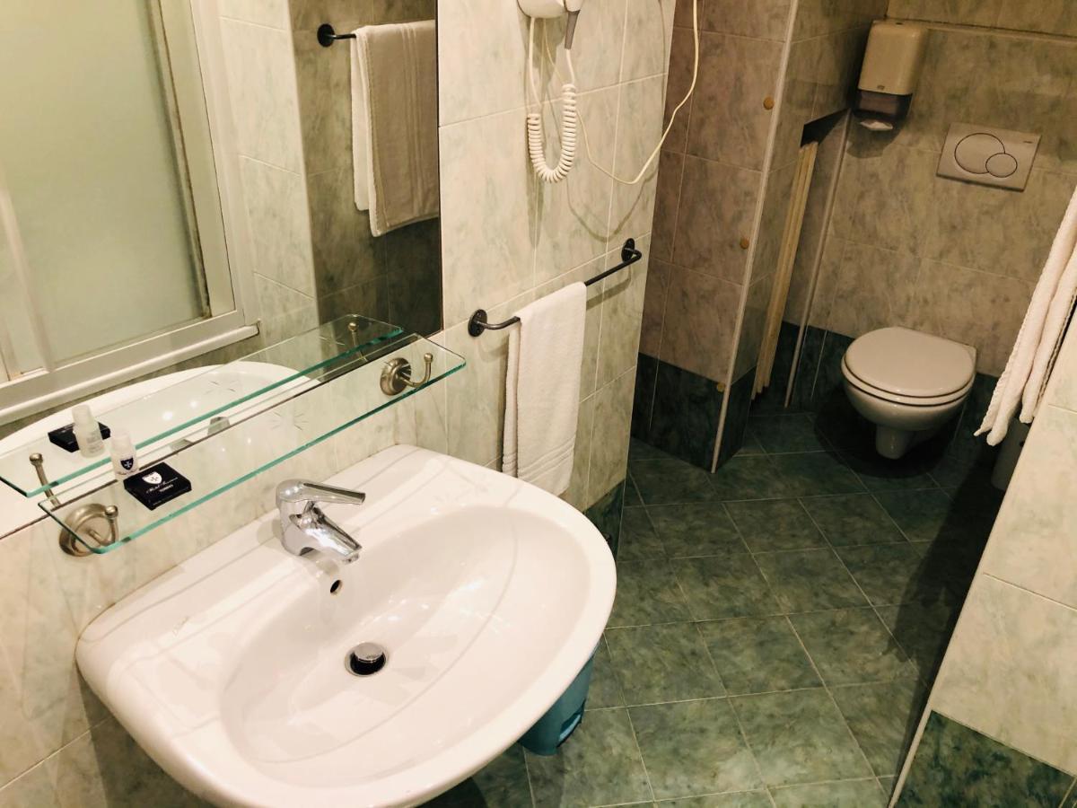 Hotel Ferrucci トリノ エクステリア 写真